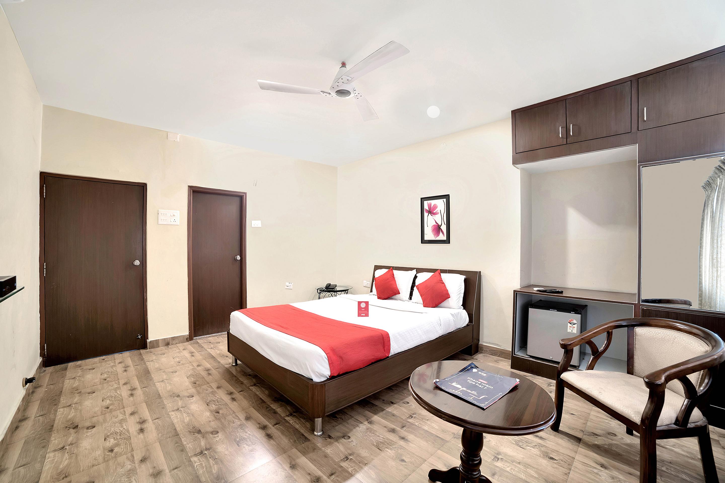 Oyo 674 Apartment Hotel Manar Luxury Suites Haidarábád Kültér fotó