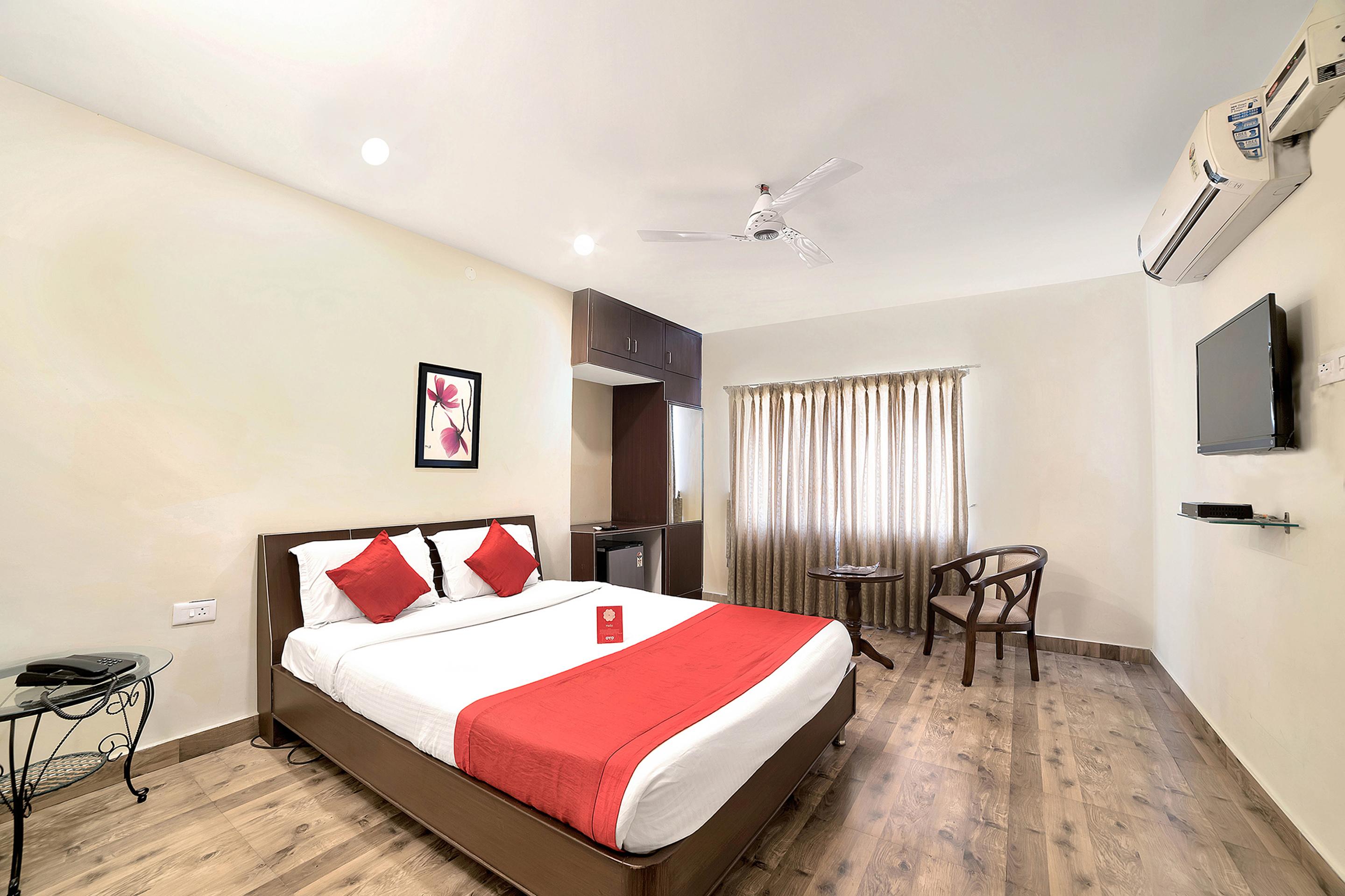 Oyo 674 Apartment Hotel Manar Luxury Suites Haidarábád Kültér fotó