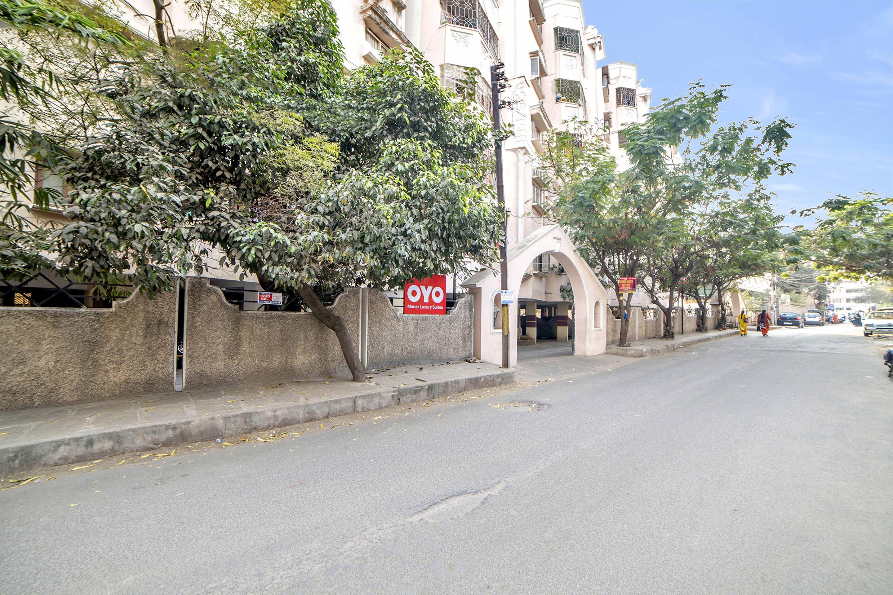 Oyo 674 Apartment Hotel Manar Luxury Suites Haidarábád Kültér fotó