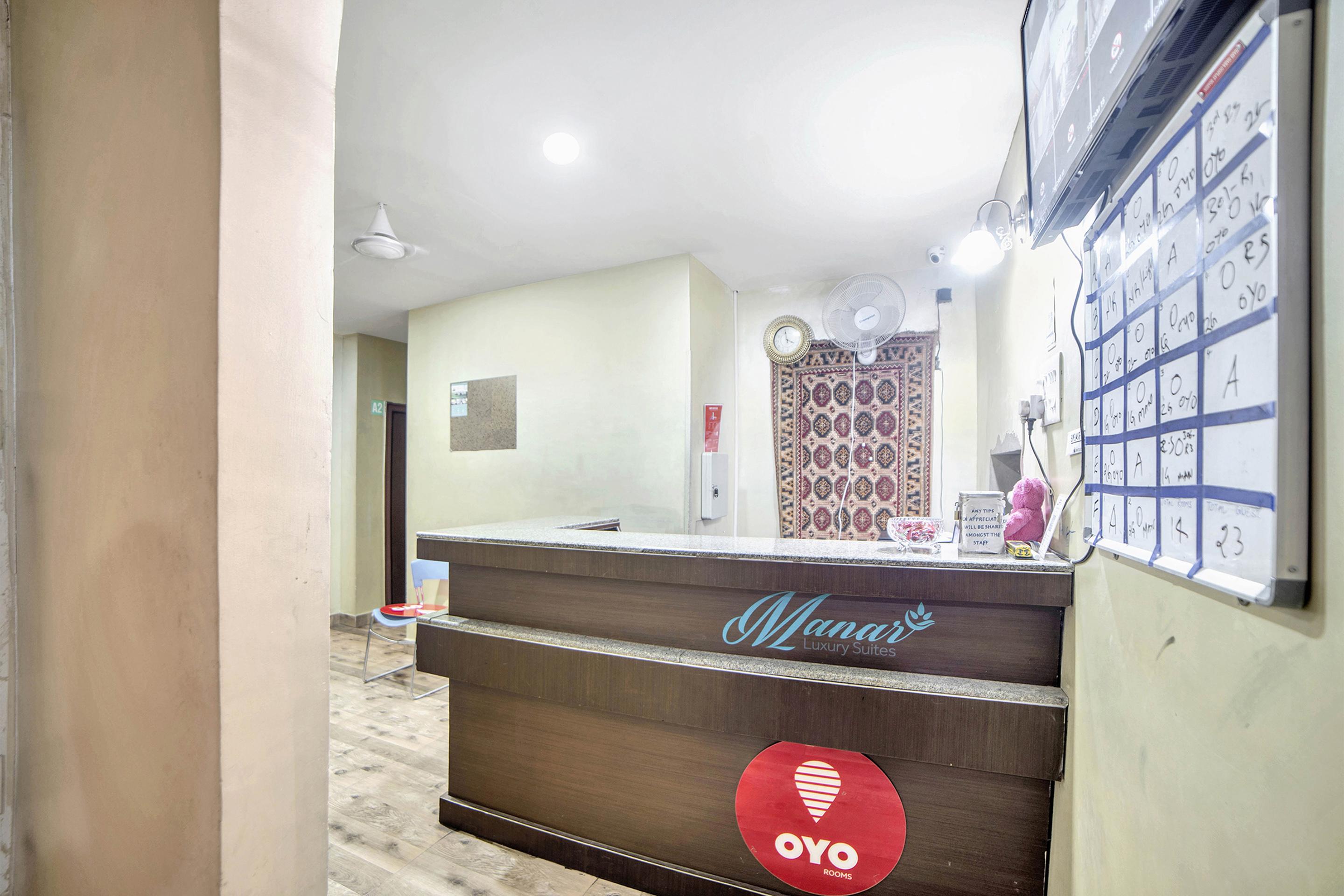Oyo 674 Apartment Hotel Manar Luxury Suites Haidarábád Kültér fotó