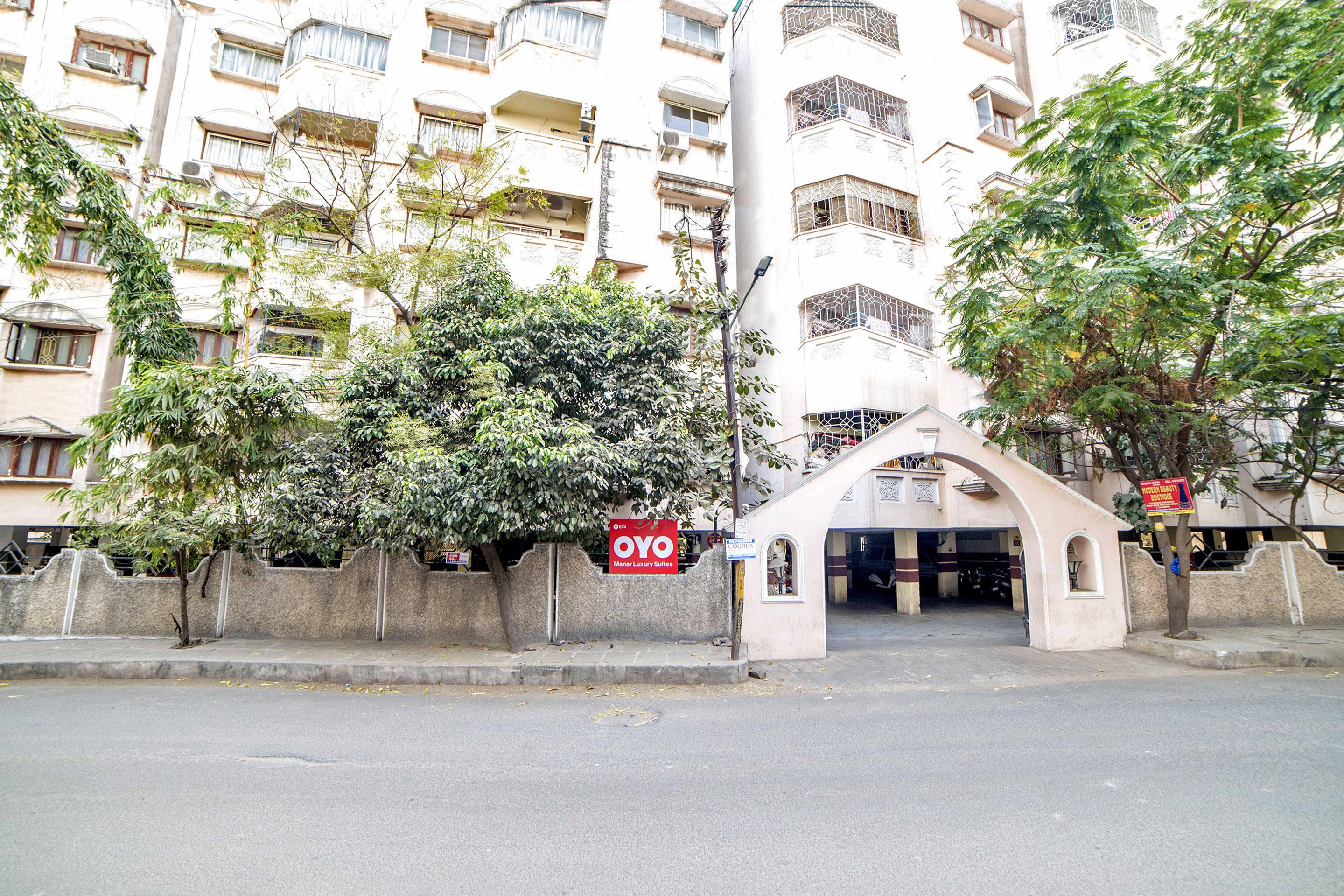 Oyo 674 Apartment Hotel Manar Luxury Suites Haidarábád Kültér fotó